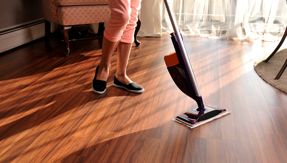How to Remove a Stain From Your Hardwood Flooring