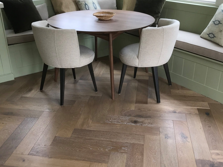 DuChâteau Engineered Hardwood Herringbone Faber